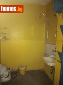 Тристаен, 86m²