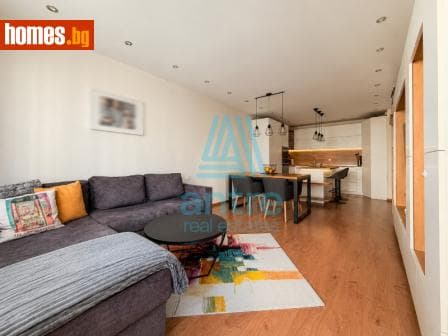 Тристаен, 103m²