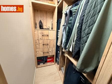 Двустаен, 65m²
