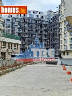 Тристаен, 147m²