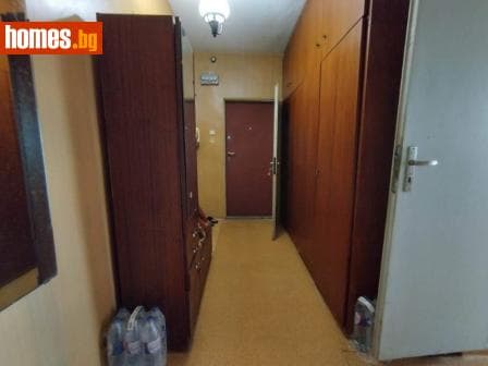 Двустаен, 65m²