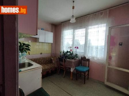 Двустаен, 65m²