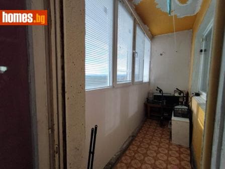 Двустаен, 65m²