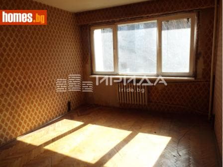 Тристаен, 75m²