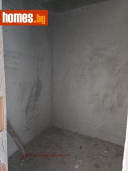 Тристаен, 99m²