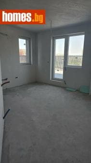 Тристаен, 180m²