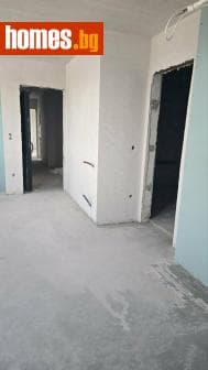 Тристаен, 180m²