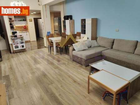Тристаен, 185m²
