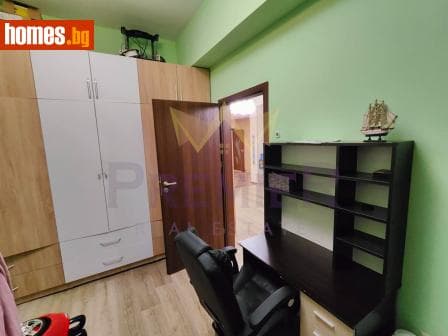Тристаен, 185m²