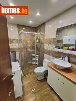 Тристаен, 185m²