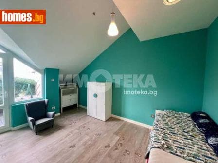 Тристаен, 147m²