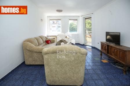 Тристаен, 85m²