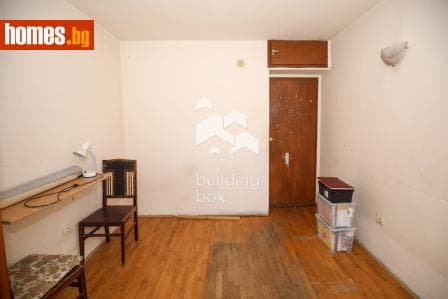 Тристаен, 85m²