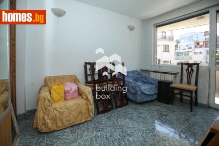 Тристаен, 85m²
