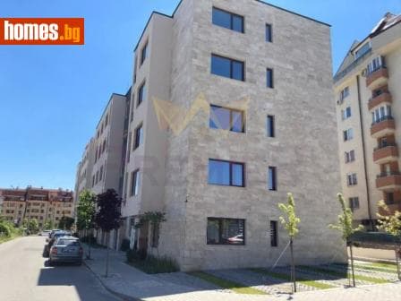 Тристаен, 125m²