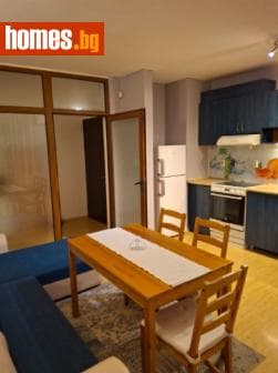 Тристаен, 81m²