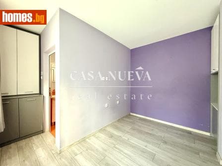 Тристаен, 60m²