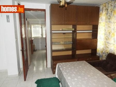 Тристаен, 95m²