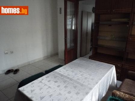 Тристаен, 95m²