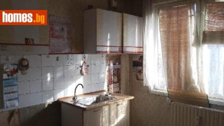 Едностаен, 42m²