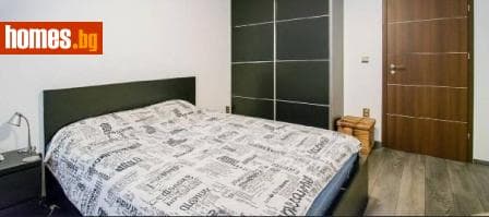 Тристаен, 88m²