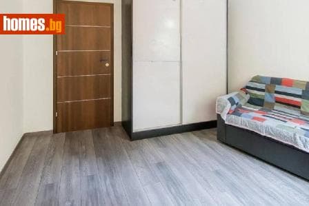 Тристаен, 88m²