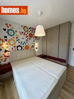 Тристаен, 104m²