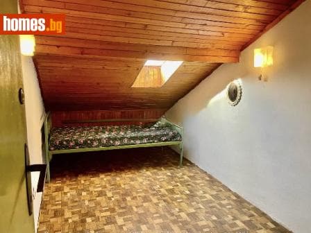Тристаен, 100m²