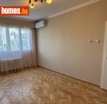 Тристаен, 80m²