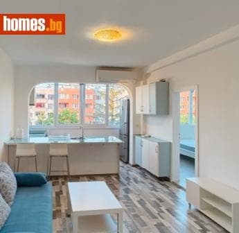 Тристаен, 61m²