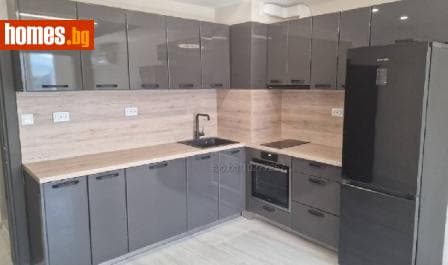 Тристаен, 78m²