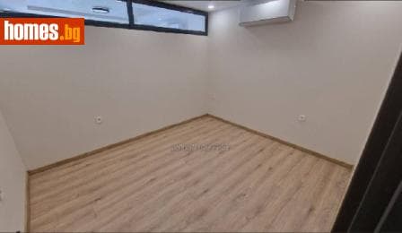 Тристаен, 78m²