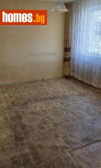 Тристаен, 84m²