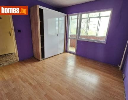 Тристаен, 66m²