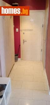 Тристаен, 96m²