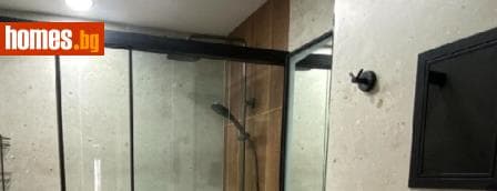 Тристаен, 70m²