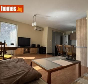 Тристаен, 116m²