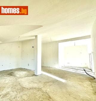 Тристаен, 170m²
