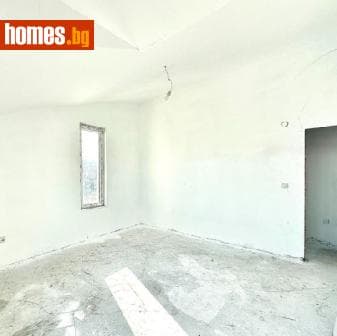 Тристаен, 170m²
