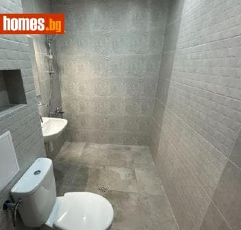 Тристаен, 75m²