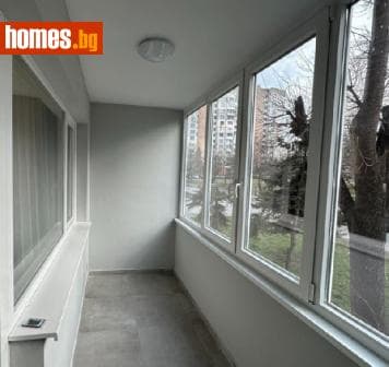 Тристаен, 75m²