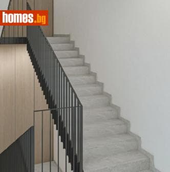 Тристаен, 133m²