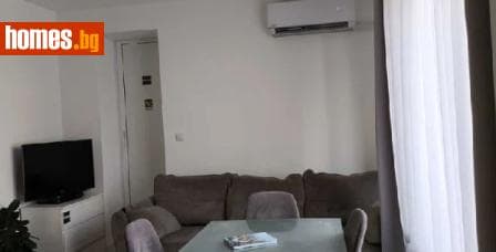 Тристаен, 70m²