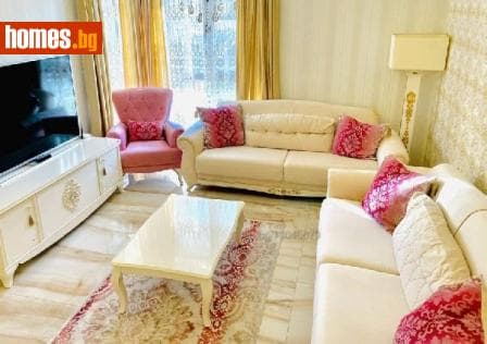 Тристаен, 95m²