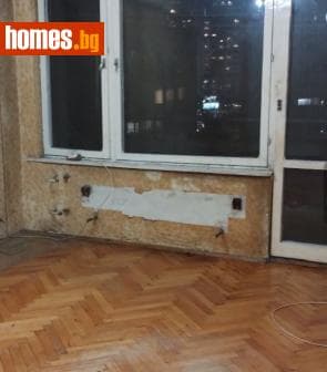 Тристаен, 100m²