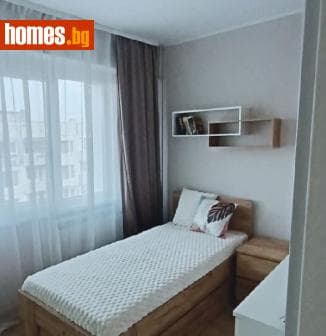 Тристаен, 75m²