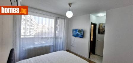 Тристаен, 98m²