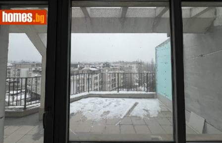 Тристаен, 117m²