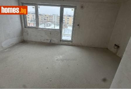 Тристаен, 161m²