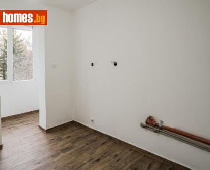 Тристаен, 88m²